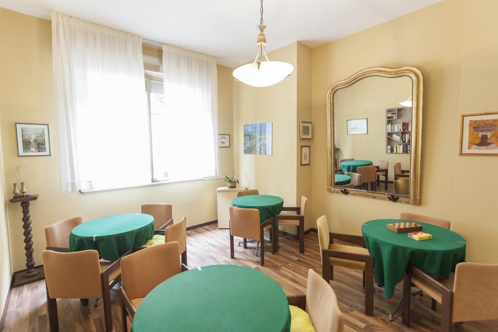 Hotel Rossini Tabiano Terme エクステリア 写真